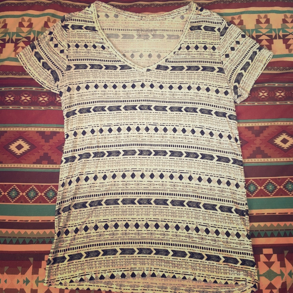 Black and white print top
